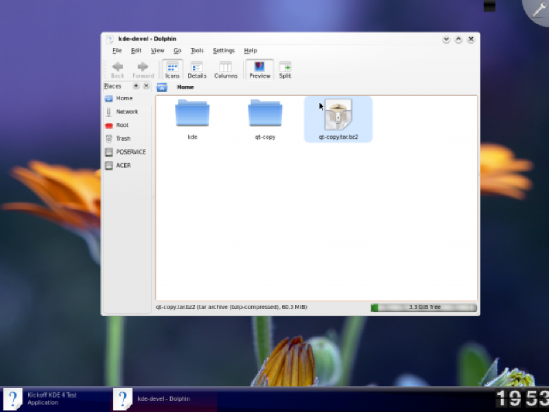 The desktop and Dolphin